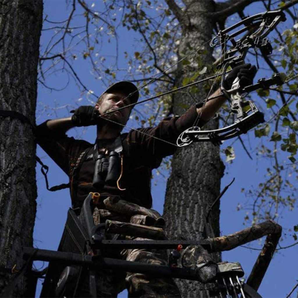 Deer Hunting Ladder Tree Stand with Extra Wide Seat G160