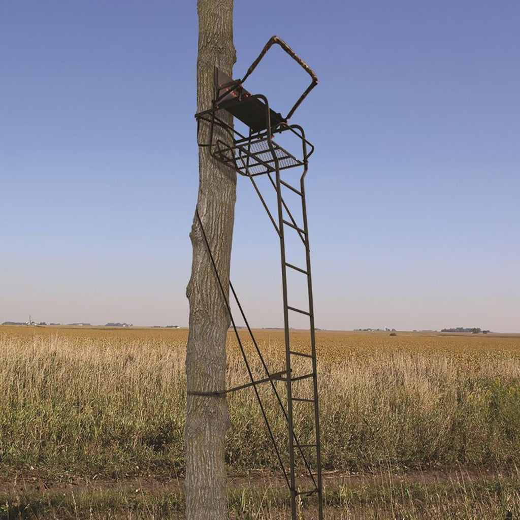 Deer Hunting Ladder Tree Stand with Extra Wide Seat G160